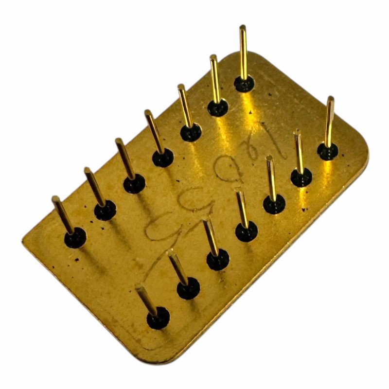 CO-402D-2B Vector Crystal Oscillator Clock 4MHz